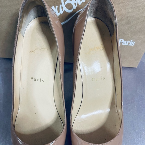 Christian Louboutin Bianca Platform pump 37.5 - Picture 9 of 10